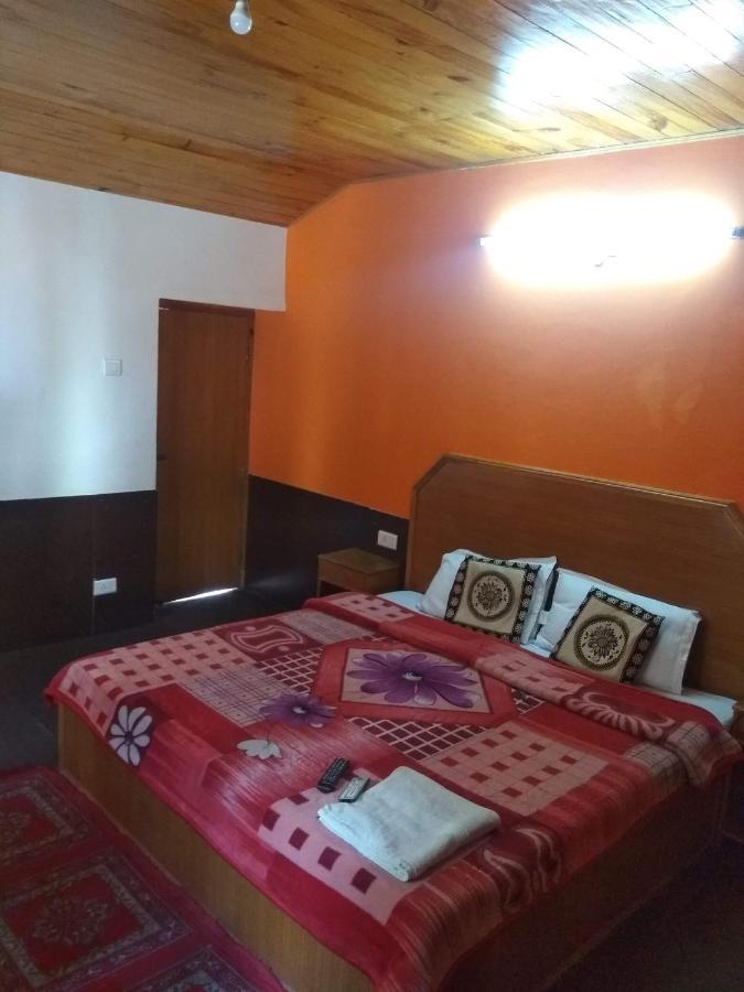 Hotel Hilltop Manali  Exterior photo